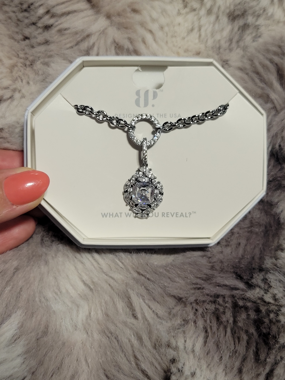 Silver Crystal Pendant Necklace - Elegant Sparkle